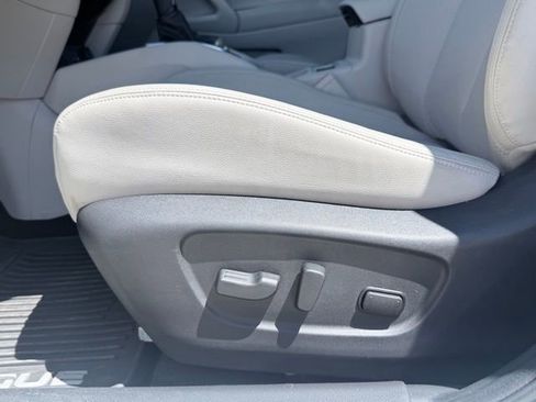 Used 2022 Nissan Rogue Sport SL w/ Premium Package image 28