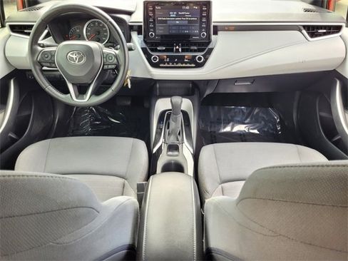 Used 2021 Toyota Corolla SE image 15