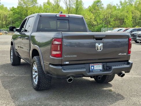 Used 2022 RAM 1500 Laramie AWD/4WD image 9