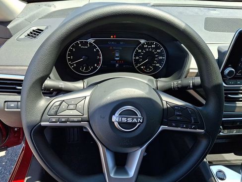 New 2026 Nissan Altima 2.5 SV AWD/4WD image 17