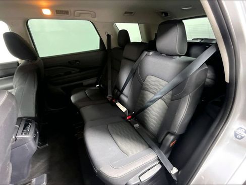 Used 2025 Nissan Pathfinder SV FWD image 26