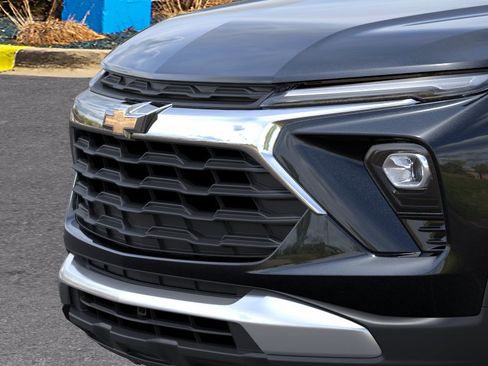 New 2026 Chevrolet TrailBlazer LT w/ LT Cold Weather Package FWD image 37