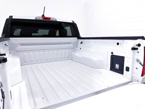 Used 2025 Ford Maverick XL w/ Equipment Group 102A image 3