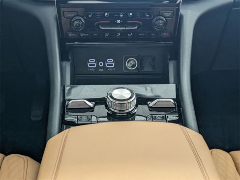 New 2025 Jeep Grand Cherokee L Summit w/ Advanced Protech Group IV image 18