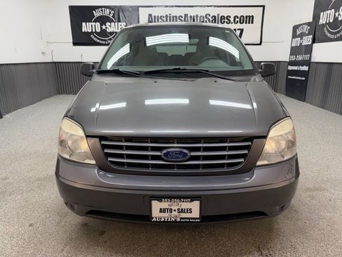Used 2005 Ford Freestar SE FWD image 5