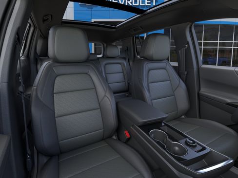 New 2026 Chevrolet Equinox LT AWD/4WD image 17