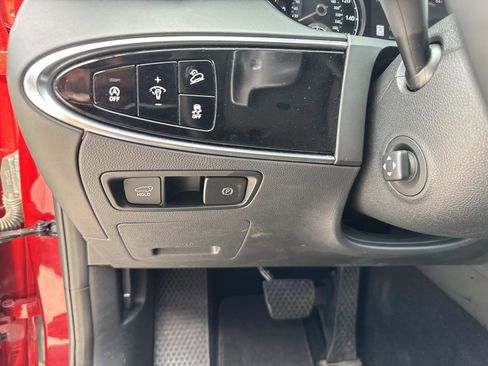 Used 2023 Genesis GV70 2.5T w/ Select Package image 33