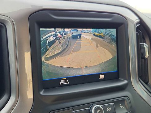 Used 2021 Chevrolet Silverado 1500 Custom Trail Boss w/ LPO, Dark Essentials Package image 17