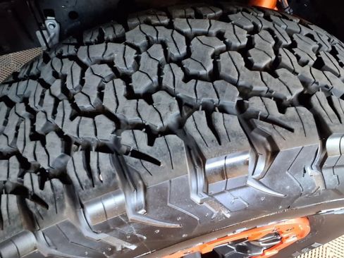 Used 2024 Ford Bronco Raptor AWD/4WD image 9