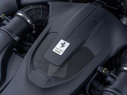 Certified 2020 Ferrari Portofino image 23