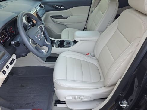 Used 2021 GMC Acadia Denali w/ Denali Ultimate Package AWD/4WD image 8