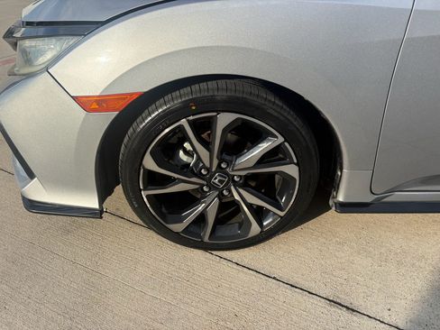 Used 2018 Honda Civic Sport Touring image 34
