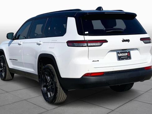 Used 2025 Jeep Grand Cherokee L Limited image 12