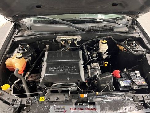 Used 2011 Ford Escape Limited w/ 302A Rapid Spec Order Code FWD image 25