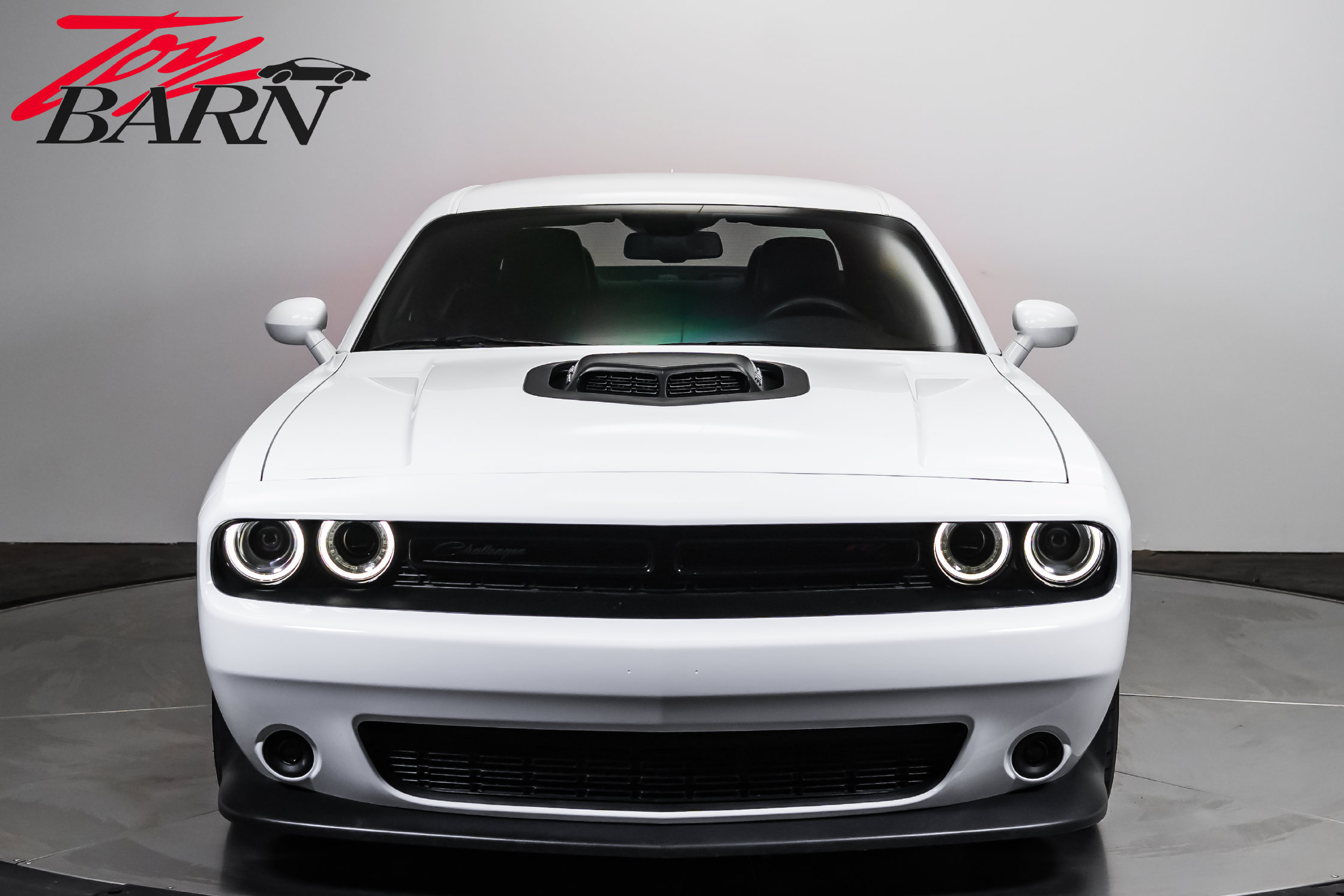 Used 2018 Dodge Challenger R/T Scat Pack RWD image 8