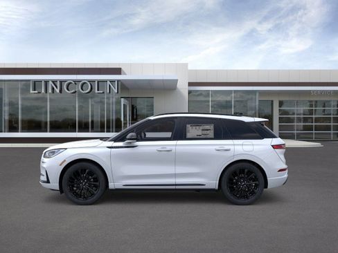 New 2026 Lincoln Corsair Premiere AWD/4WD image 3