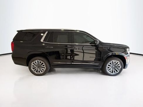 Used 2023 GMC Yukon Denali Ultimate AWD/4WD image 8
