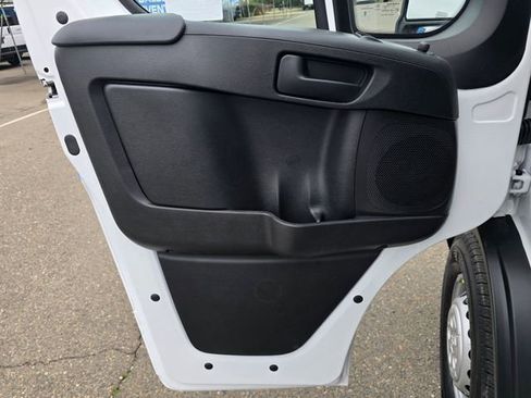 New 2026 RAM ProMaster 3500 w/ Premium Convenience Group image 22