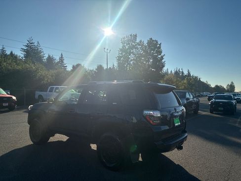 Used 2019 Toyota 4Runner SR5 Premium w/ Wilderness Package AWD/4WD image 4