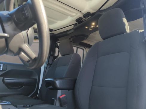 Used 2022 Jeep Gladiator Sport AWD/4WD image 13