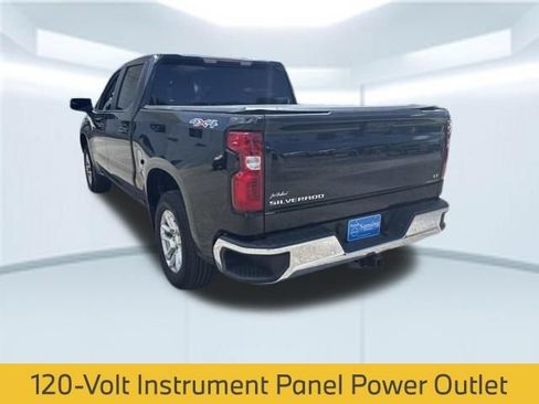 Used 2023 Chevrolet Silverado 1500 LT AWD/4WD image 9