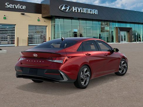 New 2026 Hyundai Elantra SEL Sport image 4