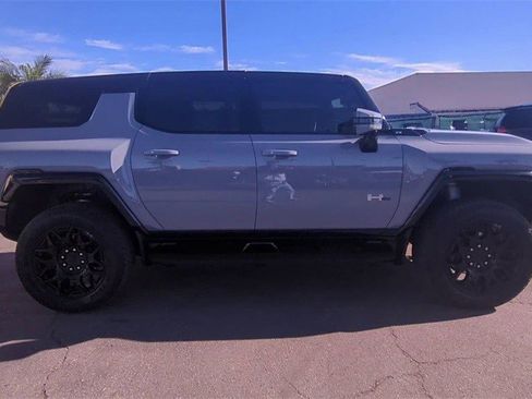 Certified 2024 GMC Hummer EV 2X image 8