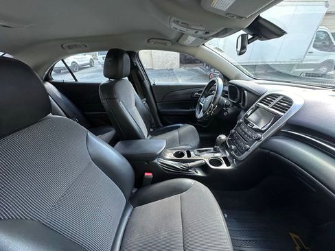 Used 2014 Chevrolet Malibu LT w/ Power Convenience Package image 4