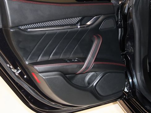 Used 2022 Maserati Ghibli Modena Q4 image 58