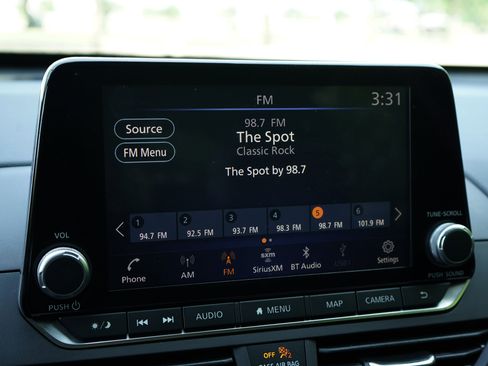 Used 2022 Nissan Altima 2.5 Platinum image 29