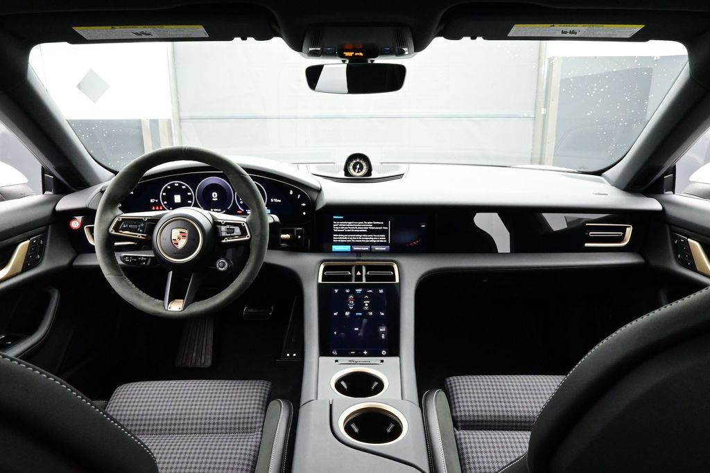 Certified 2025 Porsche Taycan 4S AWD/4WD image 19