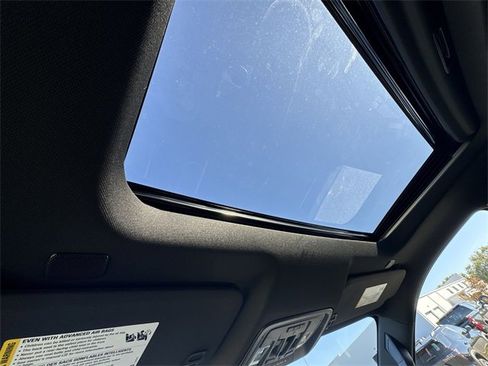 New 2026 Chevrolet Silverado 1500 High Country w/ Technology Package image 19