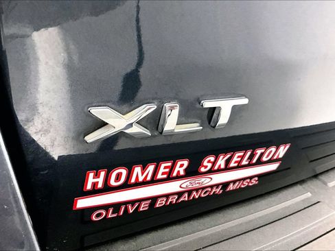 Used 2023 Ford Expedition XLT RWD image 14