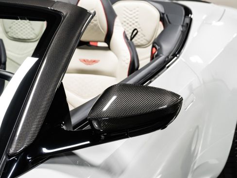 Used 2023 Aston Martin DBS Volante image 35