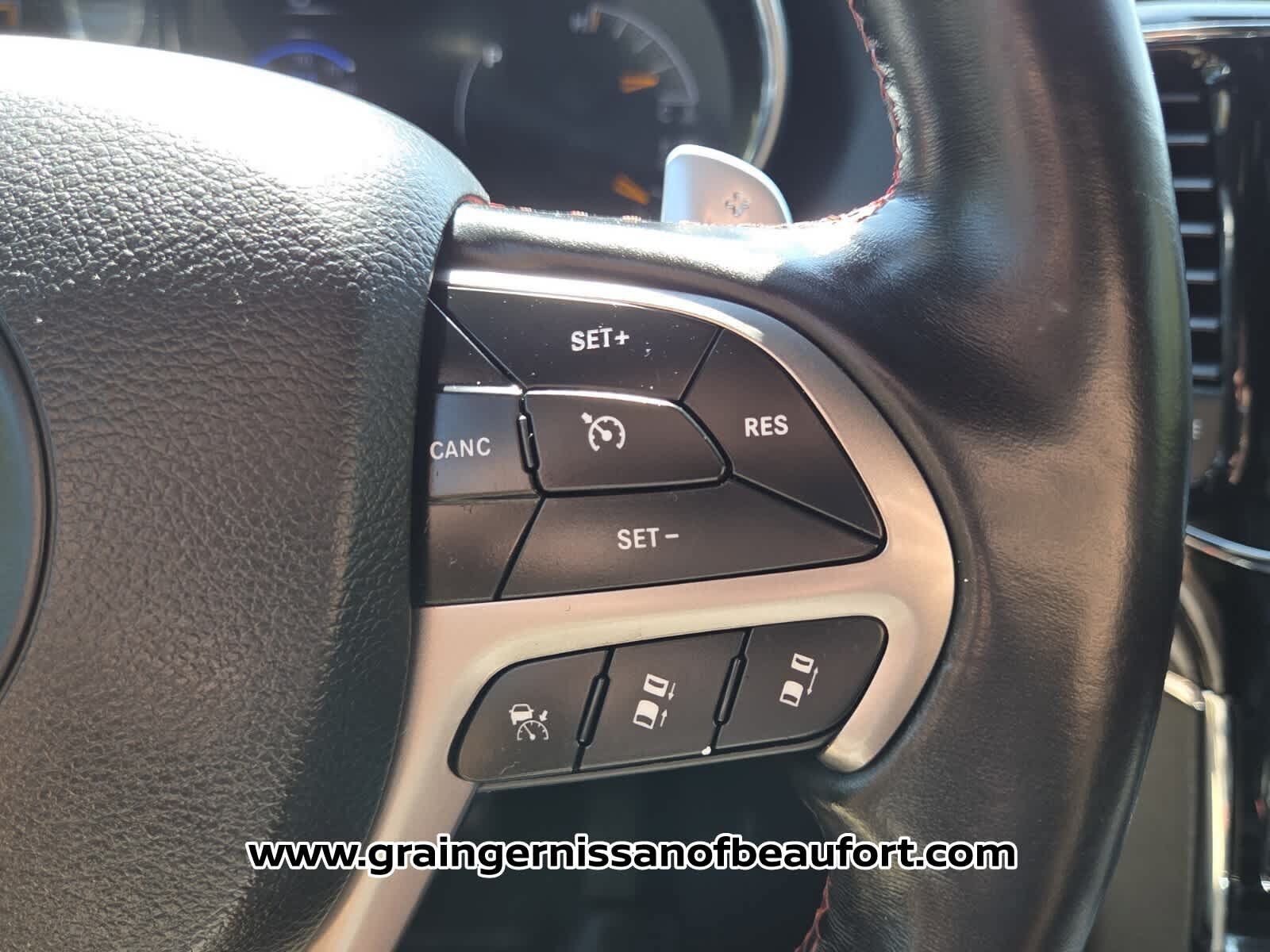 Used 2020 Jeep Grand Cherokee Trailhawk w/ Trailhawk Luxury Group AWD/4WD image 13