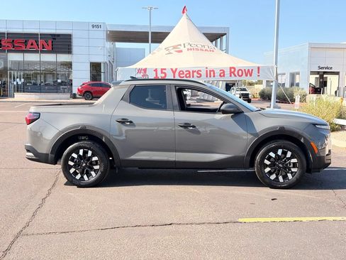 Used 2025 Hyundai Santa Cruz SEL FWD image 8