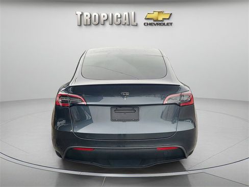 Used 2024 Tesla Model Y Performance image 4