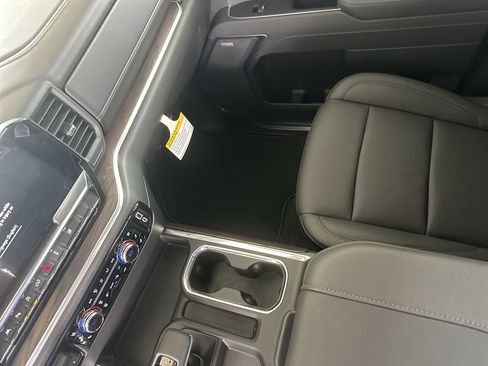New 2026 GMC Sierra 1500 SLT w/ SLT Premium Plus Package image 24