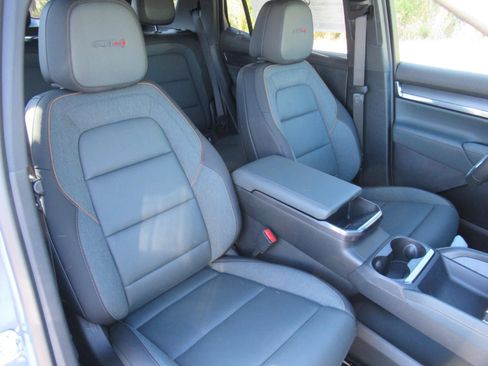 Used 2026 GMC Terrain AT4 w/ Convenience Package III AWD/4WD image 8