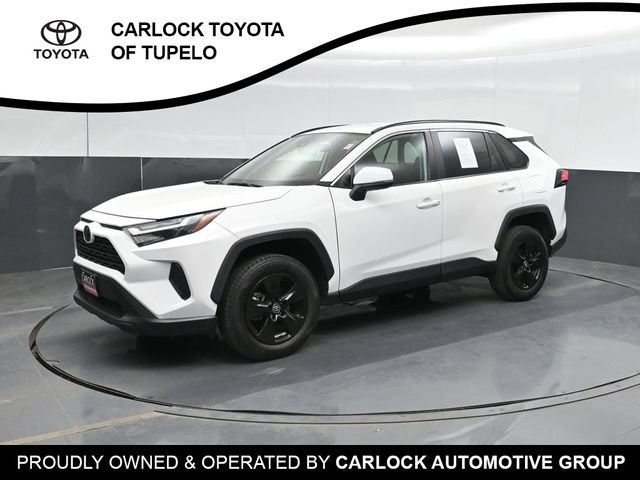 Used 2024 Toyota RAV4 XLE FWD image 1