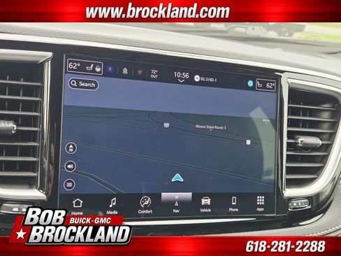 Used 2025 Chrysler Pacifica Limited FWD image 29