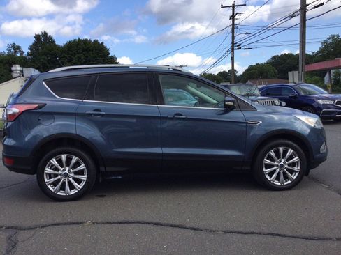 Used 2018 Ford Escape Titanium w/ Ford Safe & Smart Package AWD/4WD image 7
