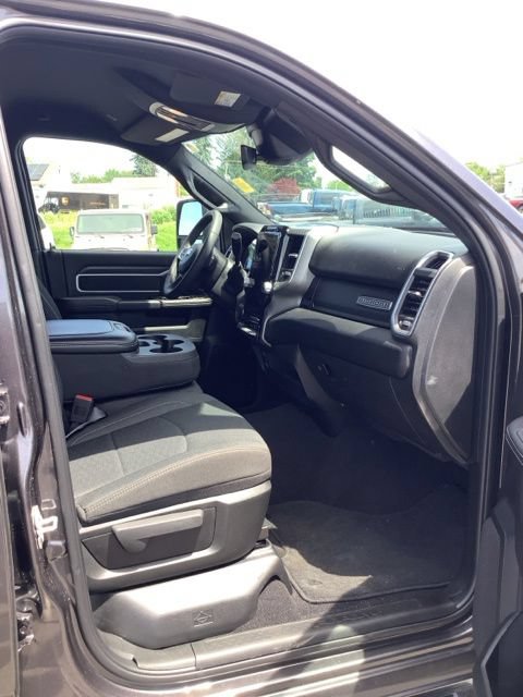 Certified 2025 RAM 2500 Big Horn AWD/4WD image 18