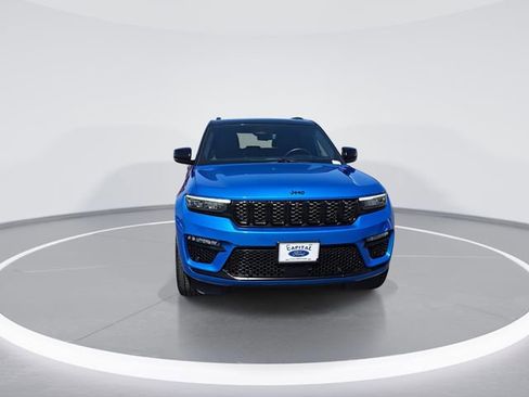 Used 2023 Jeep Grand Cherokee Summit AWD/4WD image 2