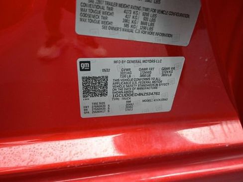 Used 2022 Chevrolet Silverado 1500 LT AWD/4WD image 14