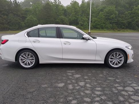 Used 2024 BMW 330i Sedan RWD image 3