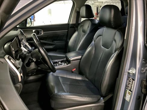 Used 2021 Kia Sorento SX image 7