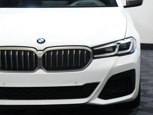 Used 2021 BMW M550i xDrive w/ Executive Package AWD/4WD image 10