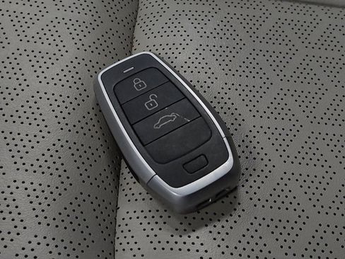 Used 2023 Kia Sorento EX AWD/4WD image 32