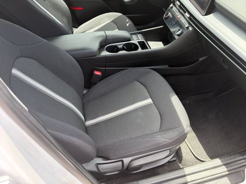 Used 2024 Hyundai Sonata SEL FWD image 32